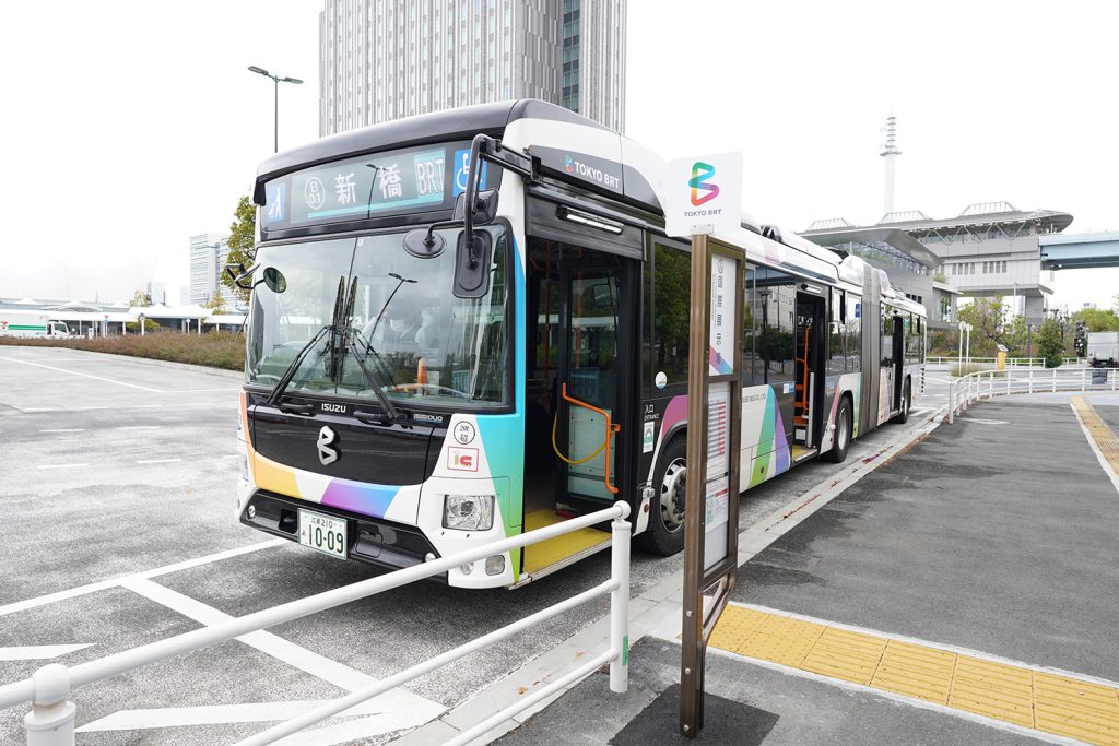 新橋 ー 国際展示場間を結ぶ「東京BRT」が開通！　コミケットで使えるか実際に乗ってみた！